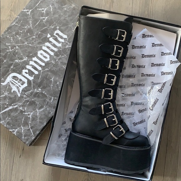 Demonia Damn 318 - Picture 2 of 6